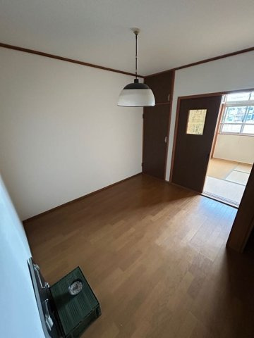野田町田中マンションの寝室
