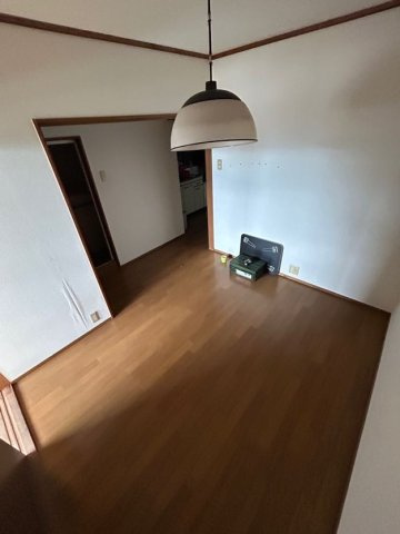 野田町田中マンションの寝室