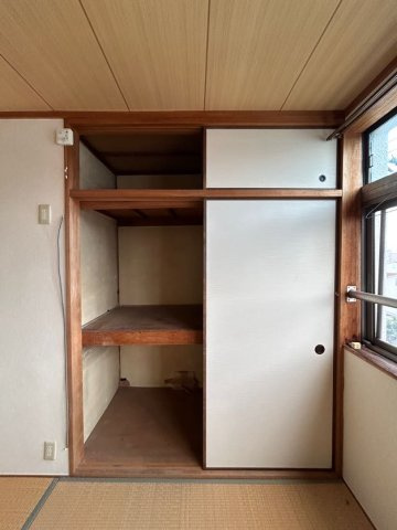 野田町田中マンションの収納