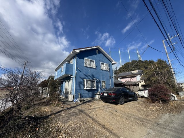 -三丁目不動産-　熊谷市久保島　敷地広々の前面道路含む現地写真