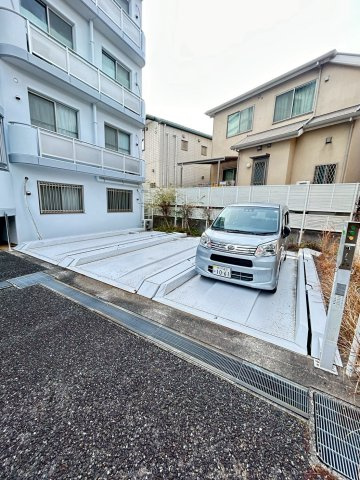芦屋東パークハイツの駐車場