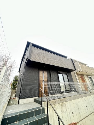 神陵台貸し戸建の外観