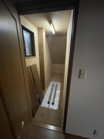 花隈町戸建の内装