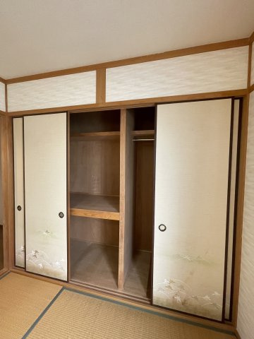 花隈町戸建の収納