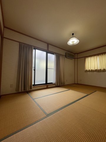 花隈町戸建の和室