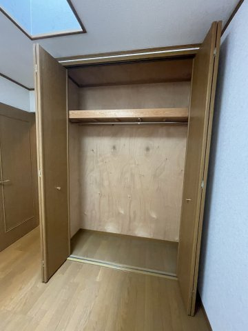 花隈町戸建の収納