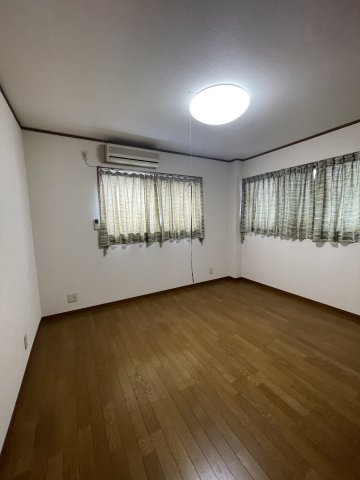 花隈町戸建の居間・リビング