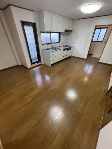 花隈町戸建の居間・リビング