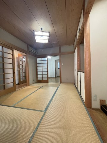 花隈町戸建の和室