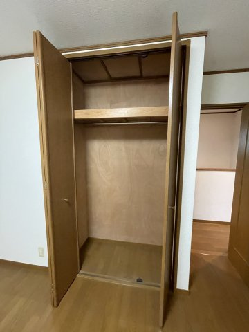 花隈町戸建の収納