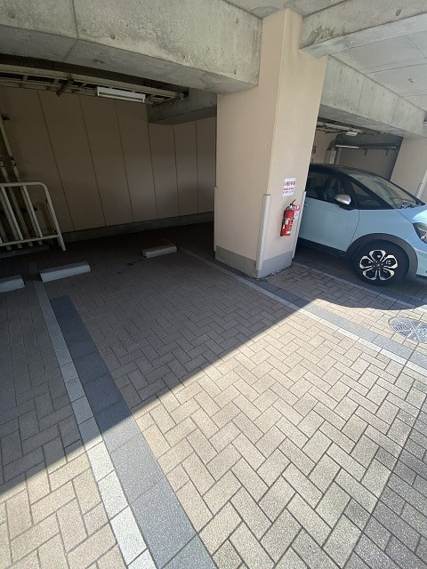 芦屋プレシャスコートの駐車場