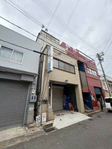 築島ビルの外観|外観は落ち着いています