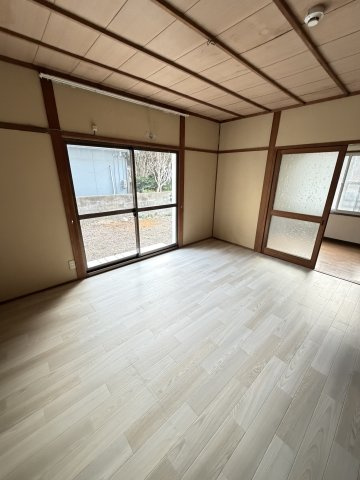 西村邸貸家の洋室