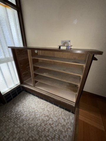 西村邸貸家の収納