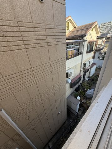 荒第４湊川マンションのバルコニー