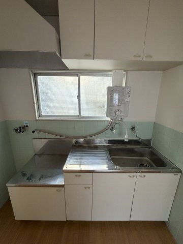 荒第４湊川マンションのキッチン