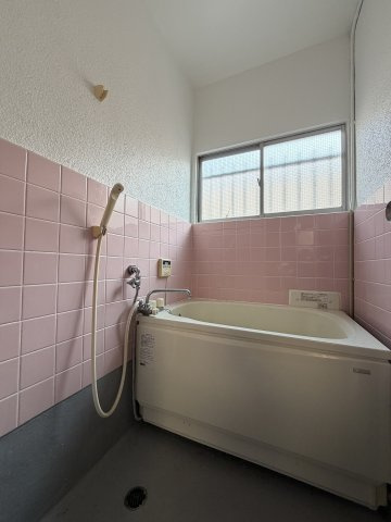 荒第４湊川マンションの浴室