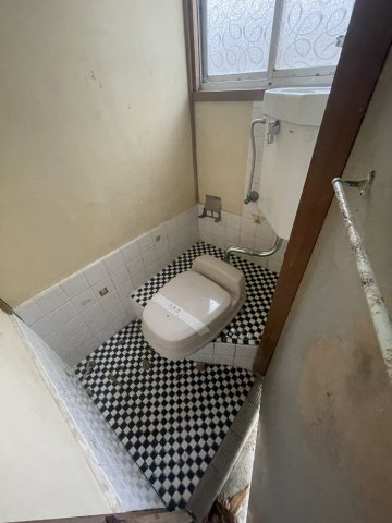 長田区高取山町アパートのトイレ