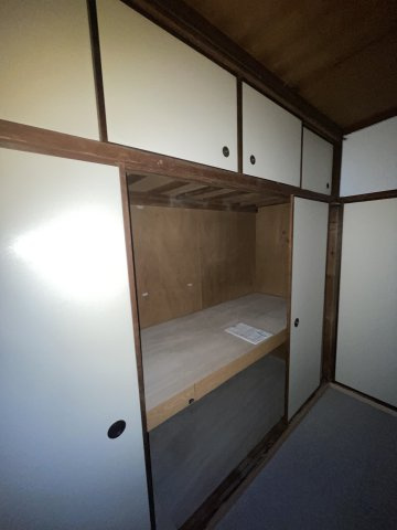 長田区高取山町アパートの収納