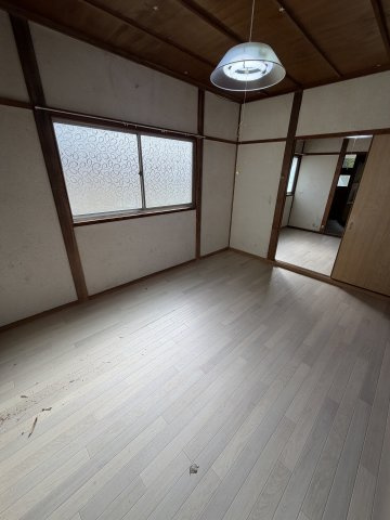 長田区高取山町アパートの居間・リビング