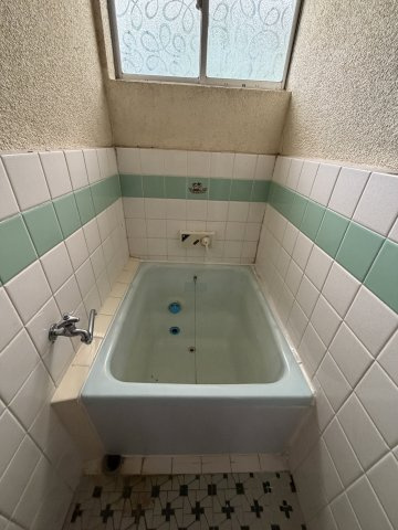 長田区高取山町アパートの浴室