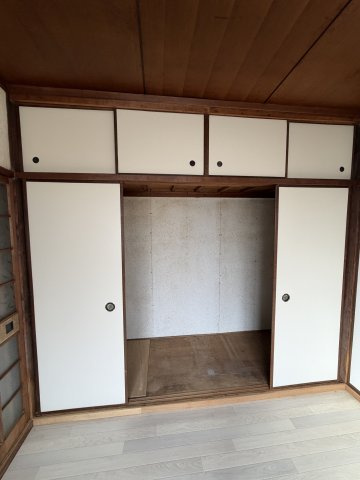 長田区高取山町アパートの収納