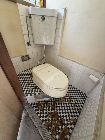 長田区高取山町アパートのトイレ