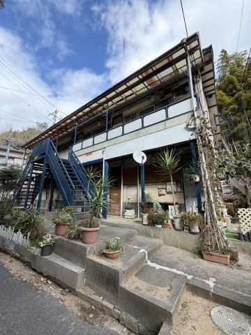 長田区高取山町アパートの外観
