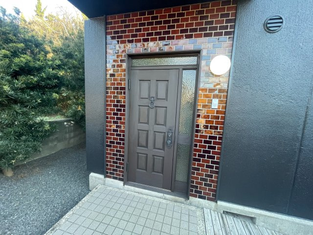 長生村一松乙2067貸家の玄関