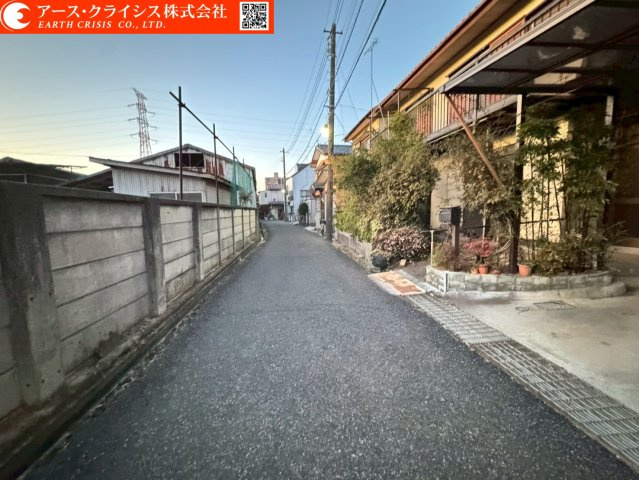 【前面道路含む現地写真】 | 柏市松ヶ崎 | お気に入りのハウスメーカーや工務店で建築可能。デザインも間取も自由に決められるので、「自分たちらしい暮らし」を実現できます。日常に便利さと穏やかさを兼ね備えてた、立地はいかがでしょうか。