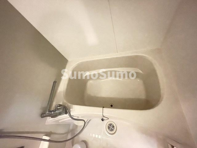 レオパレス神祇官町LA1の浴室