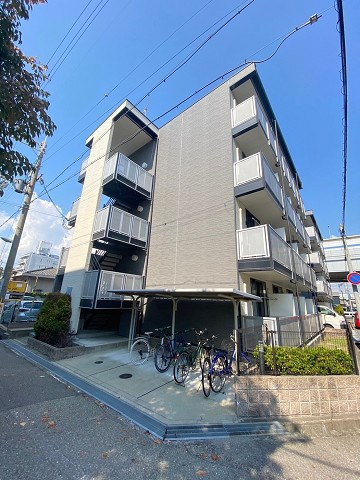 レオパレス鳴尾Bの外観