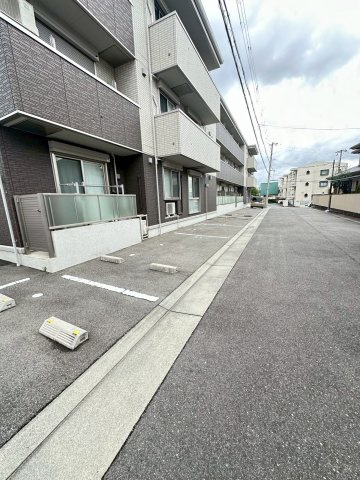 ワンウェーブ霞ヶ丘の駐車場|駐車場に車を止められます