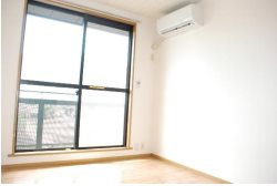 中山手ガーデンパレスＤ棟の居間・リビング