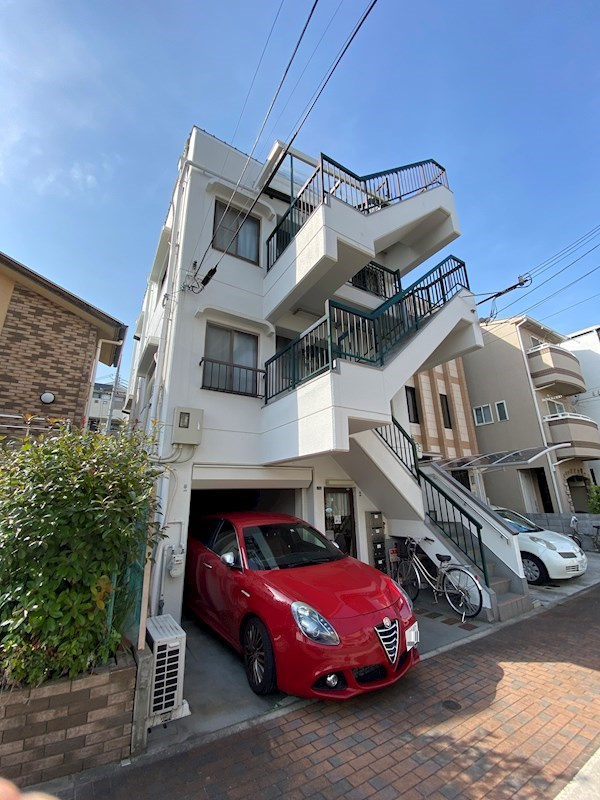 原田マンションの外観