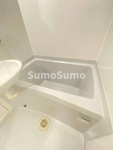 レオパレス西本町の浴室|日々の疲れを癒すお風呂付です