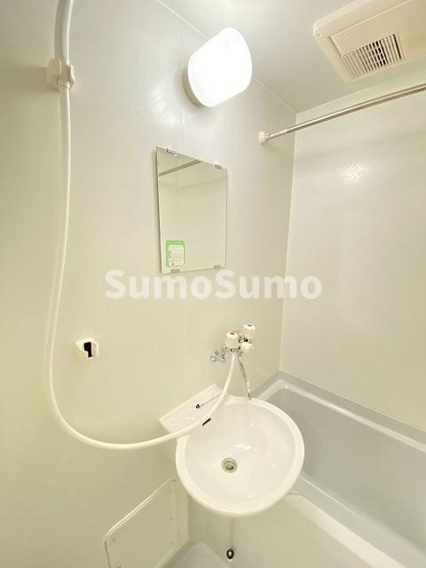 レオパレス西本町の洗面所|広い洗面スペース