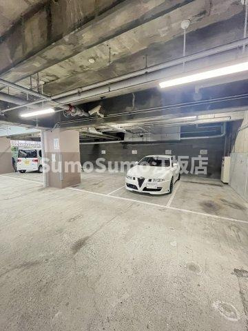 新大阪第一ダイヤモンドマンションの駐車場|駐車場に車を止められます