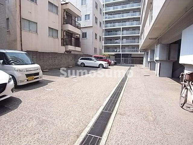 兵庫駅前アーバンライフの駐車場|駐車場完備です