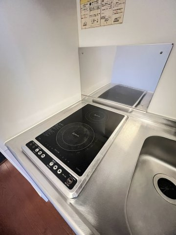 レオパレスアクアブルー青谷のキッチン