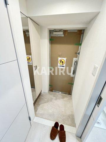 ベルンガーデン勝山北 の玄関