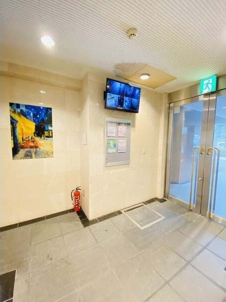 新梅田プライムのロビー|清潔なロビーです