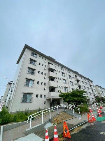 新多聞第二住宅110号棟の外観