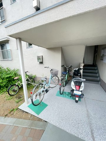 新多聞第二住宅110号棟のロビー