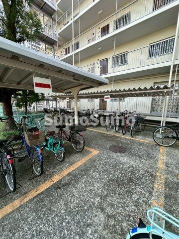 仁川スカイハイツの駐車場