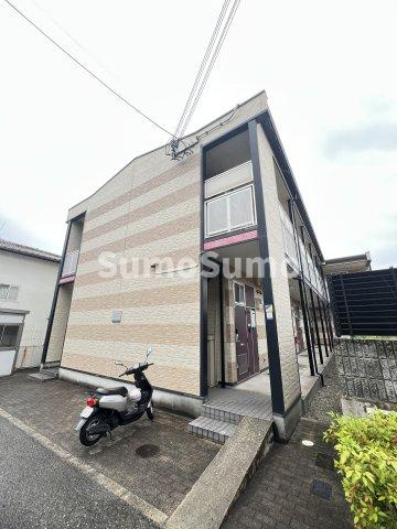 レオパレス西岡本の外観