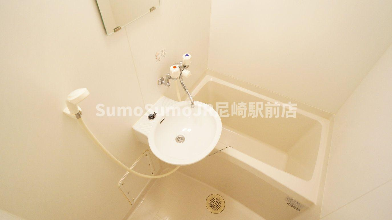 レオパレスアイレックスハイムの洗面所|洗面所です