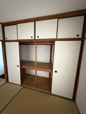 三原ハイツの収納