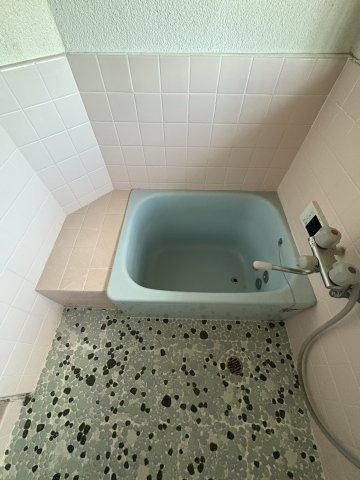 三原ハイツの浴室