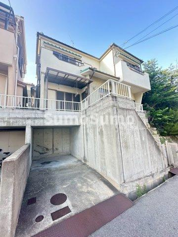 南多聞台4丁目戸建の外観|落ち着いた雰囲気の外観です